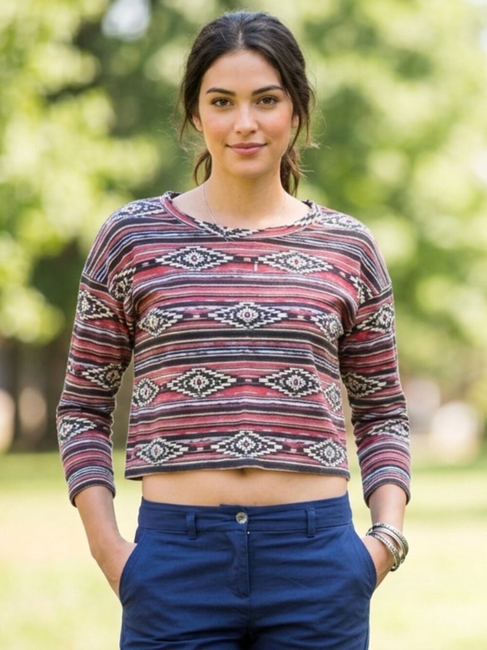 Forever 21 NWOT Women's Aztec Tribal Knit Long Sleeve Crop Top Size S